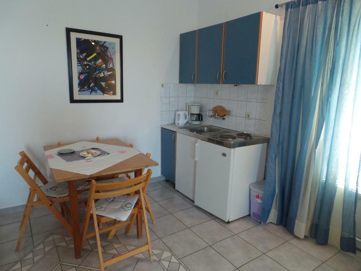 Apartmani Vjera Ribarica Exteriör bild